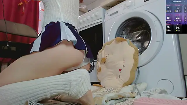 Snapshot of Amina_Barbarian chatting on 12.02.25 Amina Barbarian online show from 12.02.25