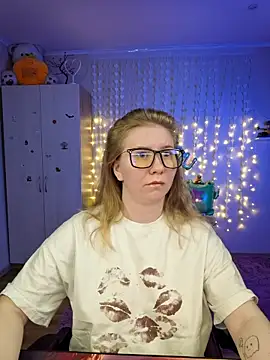 D0nna  online show from 04.13.26