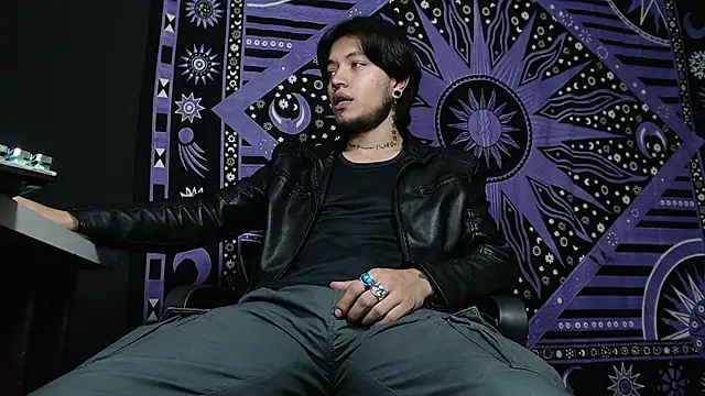 Dicaprioo  online show from 02.04.25