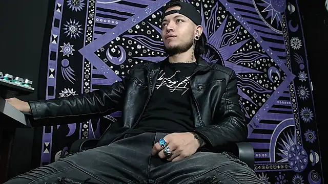 Dicaprioo  online show from 02.06.25