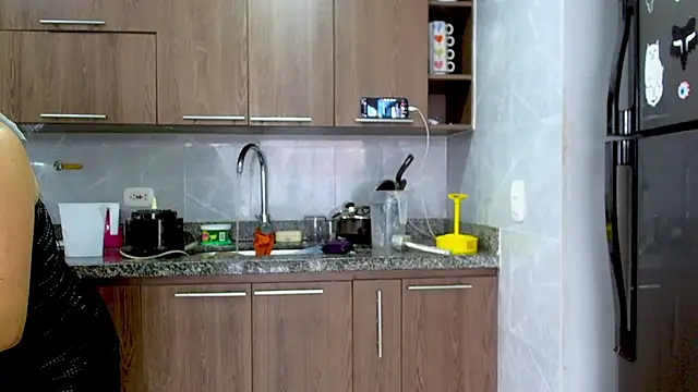 Snapshot of adan_eva960 chatting on 12.10.24 adan eva960 online show from 12.10.24