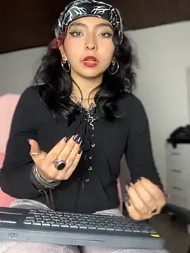 Snapshot of _Gothiccbitch_ chatting on 01.14.25  Gothiccbitch  online show from 01.14.25