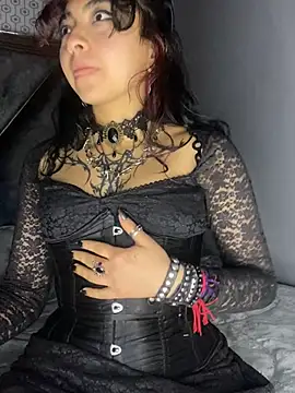 Snapshot of _Gothiccbitch_ chatting on 03.11.25  Gothiccbitch  online show from 03.11.25