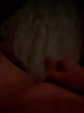 Szeltolo001 online show from 10.31.25