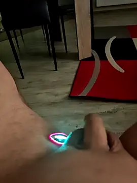 Szeltolo001 online show from 02.14.26