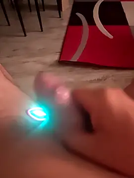 Szeltolo001 online show from 03.24.26