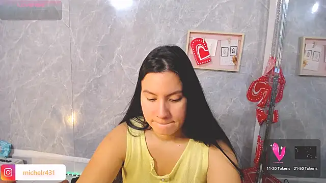 Mia  reys online show from 02.25.26