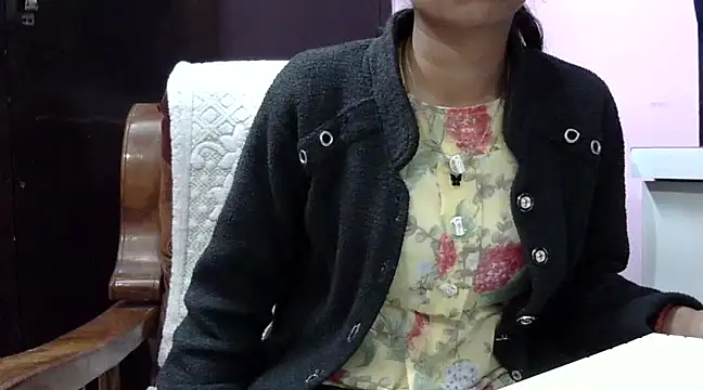 momo lov online show from 12.13.24