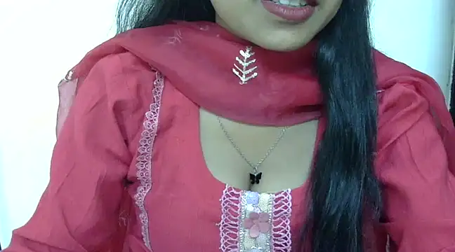 momo lov online show from 03.10.25