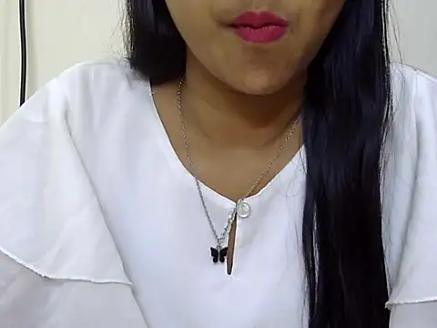 momo lov online show from 03.19.25