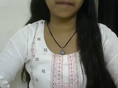 momo lov online show from 09.22.25