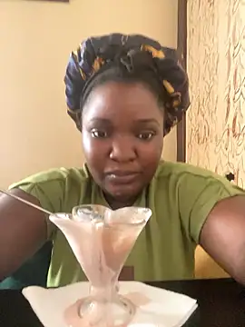 sweet18creamybigpussy online show from 01.10.26