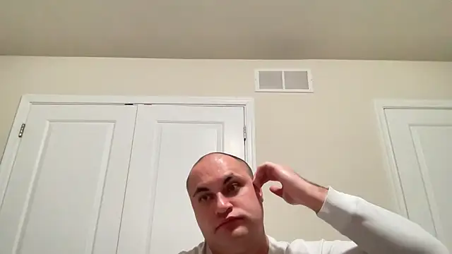 SluggishChase99 online show from 12.18.24