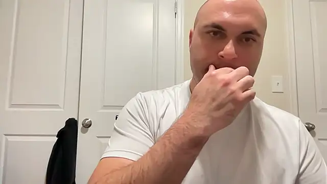 SluggishChase99 online show from 04.15.26