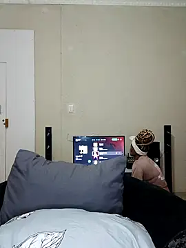 PerfectionBerrie online show from 10.20.25