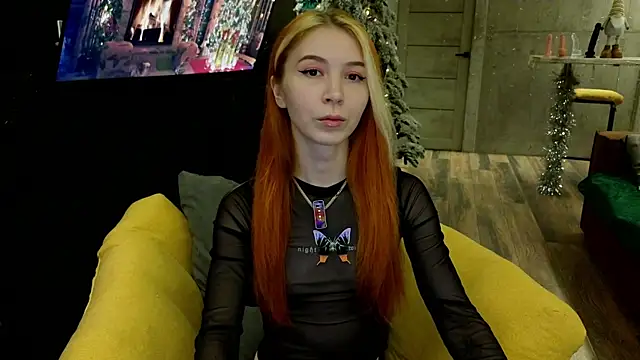 Snapshot of izi-fox chatting on 12.06.24 izi-fox online show from 12.06.24