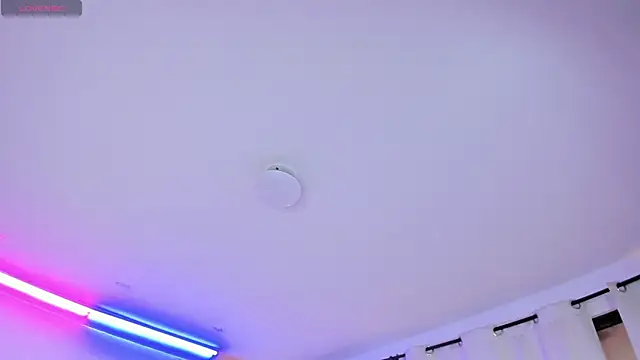 EmmaCrush online show from 02.19.25