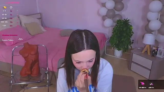 Hayle Hill online show from 01.22.25