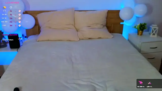 Hayle Hill online show from 02.25.25