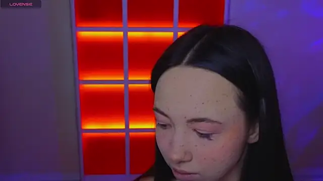 Hayle Hill online show from 11.05.25