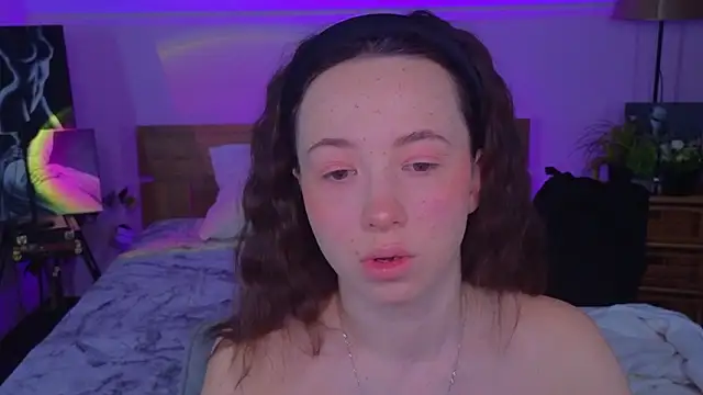 Hayle Hill online show from 02.17.26