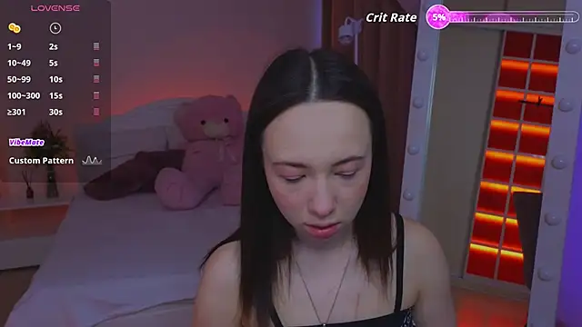 Hayle Hill online show from 04.14.26