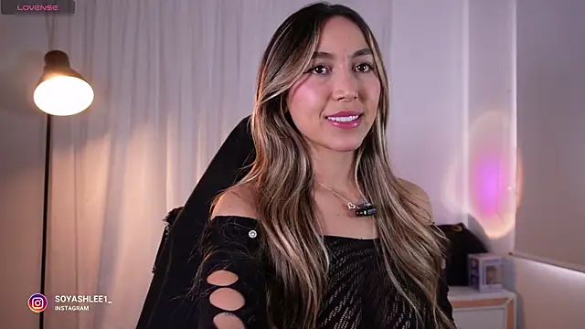 ashley2004 x online show from 07.08.26