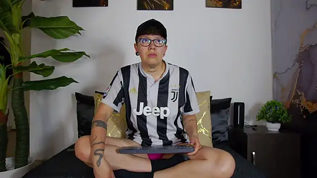 alex noa online show from 02.12.26