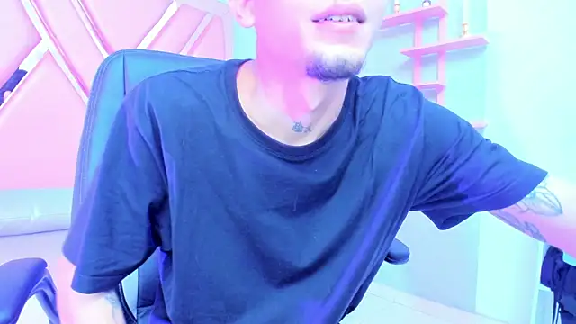 kendalltaylorr online show from 02.09.25