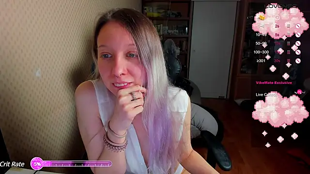 Snapshot of cutieMila chatting on 01.19.25 cutieMila online show from 01.19.25