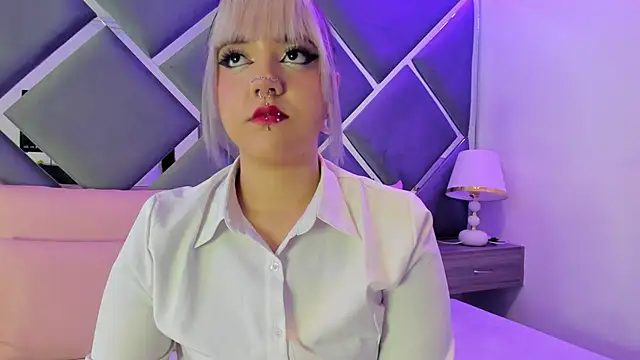 Charlotte Myers online show from 10.15.25