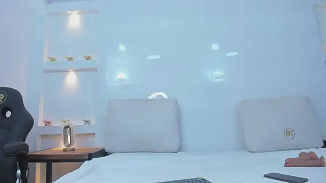 Dalia-Prada online show from 04.20.26