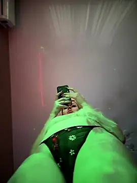 Teya moon  online show from 12.07.24