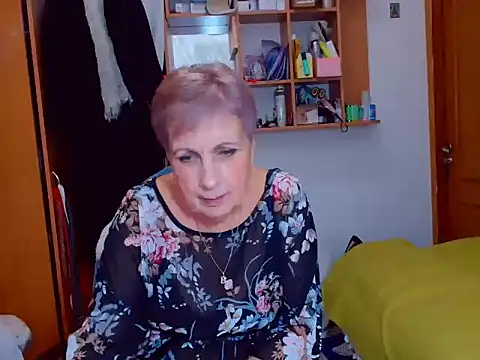 Snapshot of Victoria5643 chatting on 12.04.24 Victoria5643 online show from 12.04.24