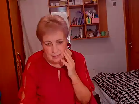 Snapshot of Victoria5643 chatting on 12.19.24 Victoria5643 online show from 12.19.24
