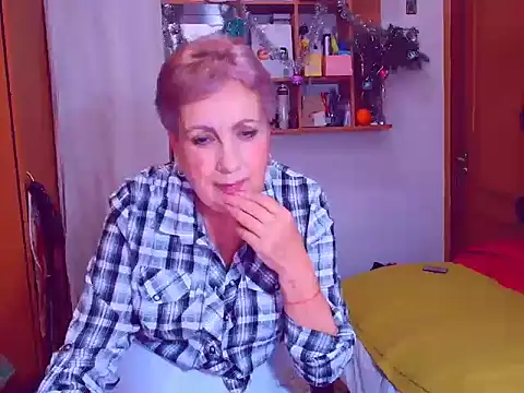 Snapshot of Victoria5643 chatting on 12.29.24 Victoria5643 online show from 12.29.24