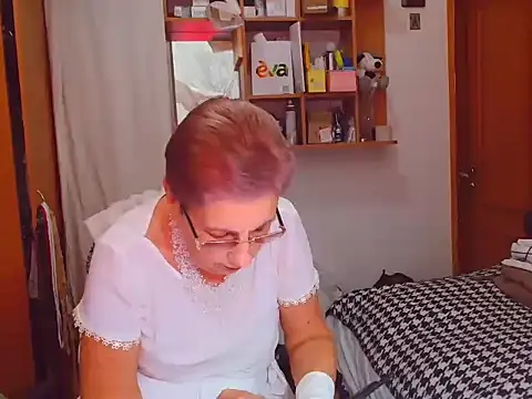 Snapshot of Victoria5643 chatting on 01.25.25 Victoria5643 online show from 01.25.25