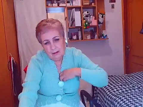 Snapshot of Victoria5643 chatting on 02.11.25 Victoria5643 online show from 02.11.25