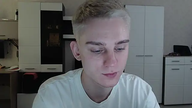 angryzan online show from 02.17.25