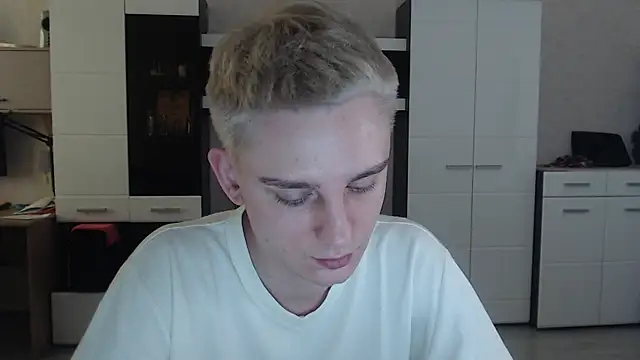 angryzan online show from 02.24.25