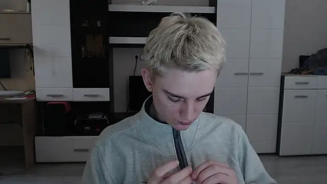 angryzan online show from 03.14.25