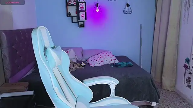 Peggy Funn online show from 02.27.25