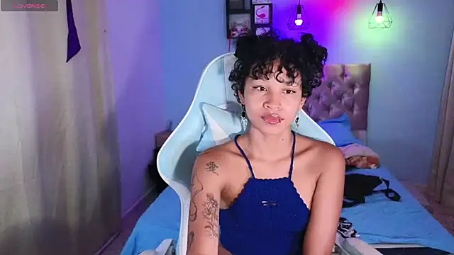 Peggy Funn online show from 03.12.25