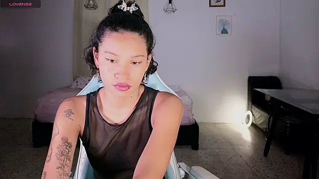 Peggy Funn online show from 10.02.25