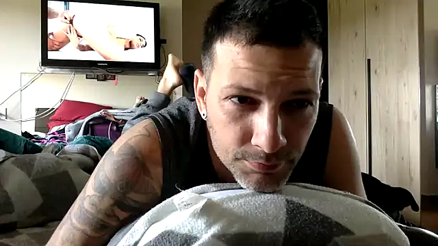 Snapshot of goroasroma90 chatting on 03.31.26 goroasroma90 online show from 03.31.26