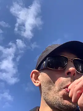 hailzeffn online show from 04.07.26