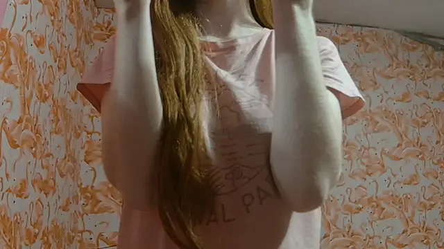 strawberrysmoothie online show from 12.14.25