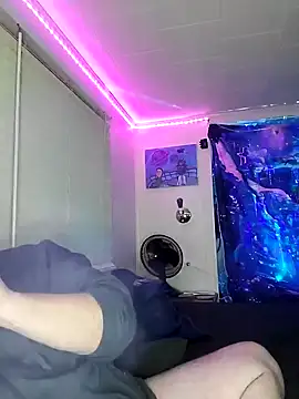 Snapshot of Spunonymous chatting on 01.08.25 Spunonymous online show from 01.08.25