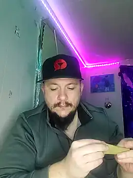 Snapshot of Spunonymous chatting on 02.03.25 Spunonymous online show from 02.03.25