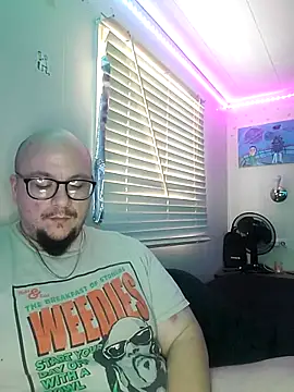 Snapshot of Spunonymous chatting on 02.19.25 Spunonymous online show from 02.19.25